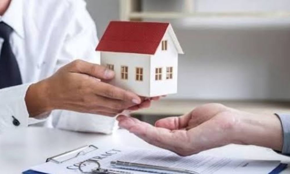 Có nên thuê luật sư khi tranh chấp hợp đồng đặt cọc mua đất?